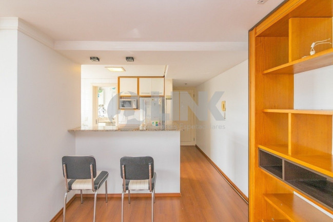 Imagem Apartamento com 2 Quartos à Venda, 88 m² em Moinhos De Vento - Porto Alegre