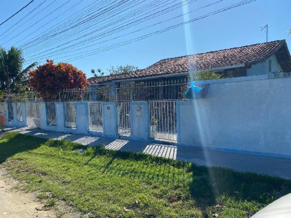 Casa com 2 Quartos à Venda, 720 m² em Vila Capri - Araruama