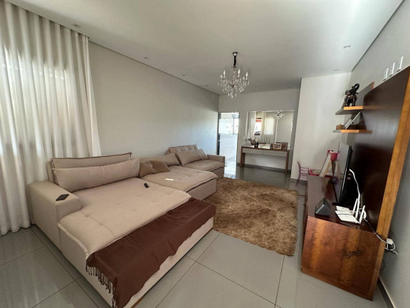 Imagem Casa com 3 Quartos à Venda, 300 m² em Pio Xxii - Itatiaiuçu
