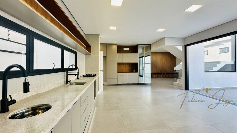 Imagem Casa com 3 Quartos à Venda, 300 m² em Roncáglia - Valinhos Imagem Casa com 3 Quartos à Venda, 300 m² em Roncáglia - Valinhos