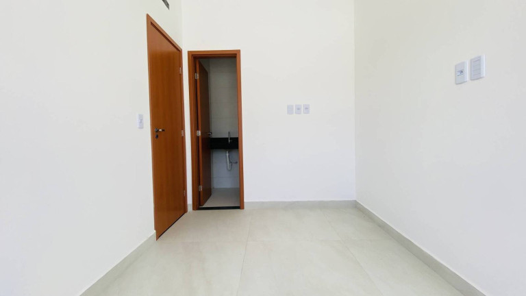 Imagem Casa com 3 Quartos à Venda, em Santa Mônica - Feira De Santana Imagem Casa com 3 Quartos à Venda, em Santa Mônica - Feira De Santana