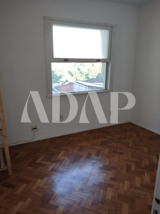 Imagem Imóvel com 3 Quartos à Venda, 130 m² em Flamengo - Rio De Janeiro Imagem Imóvel com 3 Quartos à Venda, 130 m² em Flamengo - Rio De Janeiro