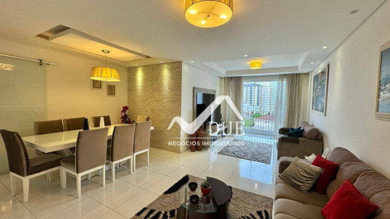 Apartamento com 3 Quartos à Venda, 135 m² em Embaré - Santos