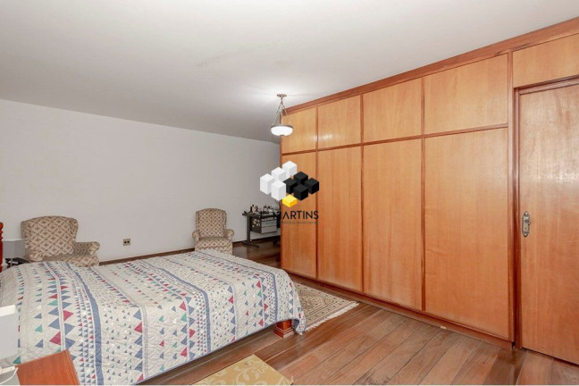 Imagem Casa com 4 Quartos à Venda, 388 m² em Jardim Itu - Porto Alegre