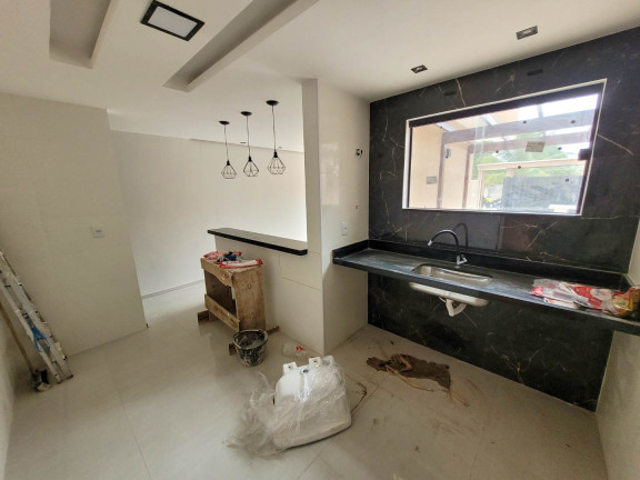 Imagem Casa com 3 Quartos à Venda, 103 m² em Praia De Itaipuaçu (itaipuaçu) - Maricá Imagem Casa com 3 Quartos à Venda, 103 m² em Praia De Itaipuaçu (itaipuaçu) - Maricá