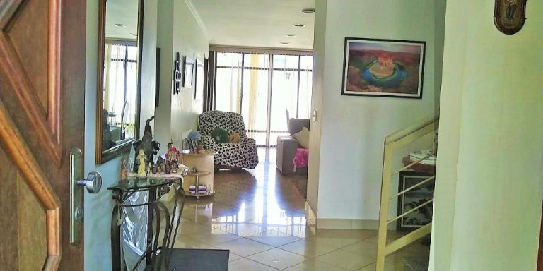 Imagem Sobrado com 6 Quartos à Venda, 426 m² em Jardim Residencial Suzano - Suzano Imagem Sobrado com 6 Quartos à Venda, 426 m² em Jardim Residencial Suzano - Suzano