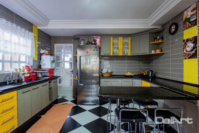 Imagem Casa com 3 Quartos à Venda, 432 m² em Rebouças - Curitiba