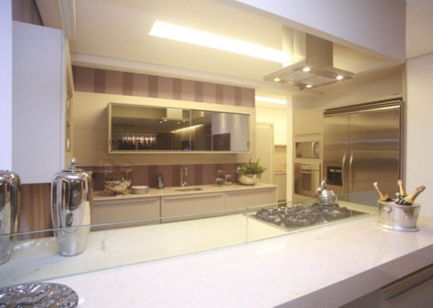 Apartamento com 3 Quartos à Venda, 270 m²
