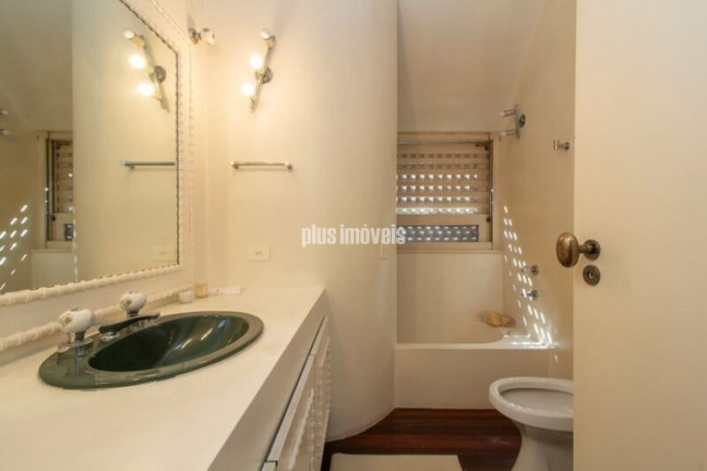 Imagem Casa com 4 Quartos à Venda, 820 m² em Morumbi - São Paulo Imagem Casa com 4 Quartos à Venda, 820 m² em Morumbi - São Paulo