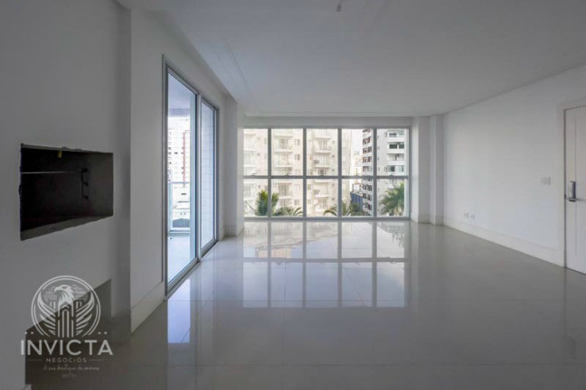 Imagem Apartamento com 3 Quartos à Venda, 162 m² em Centro - Balneário Camboriú Imagem Apartamento com 3 Quartos à Venda, 162 m² em Centro - Balneário Camboriú