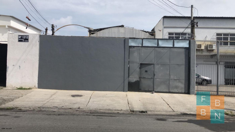 Imagem Galpão para Alugar, 750 m² em Freguesia (jacarepaguá) - Rio De Janeiro Imagem Galpão para Alugar, 750 m² em Freguesia (jacarepaguá) - Rio De Janeiro