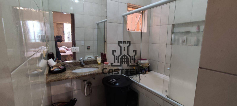 Imagem Casa com 4 Quartos à Venda, 155 m² em Jardim Prefeito Milton Menezes - Londrina Imagem Casa com 4 Quartos à Venda, 155 m² em Jardim Prefeito Milton Menezes - Londrina