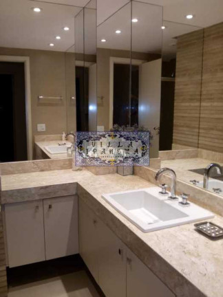 Imagem Apartamento com 4 Quartos à Venda, 290 m² em Copacabana - Rio De Janeiro Imagem Apartamento com 4 Quartos à Venda, 290 m² em Copacabana - Rio De Janeiro