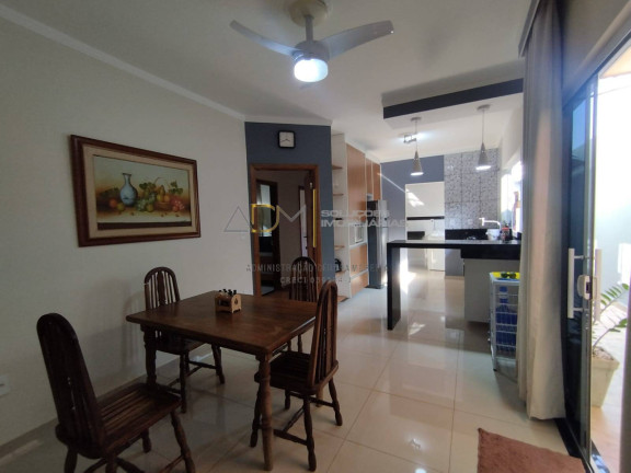 Imagem Casa com 3 Quartos à Venda, 250 m² em Jardim Cambuí - Botucatu