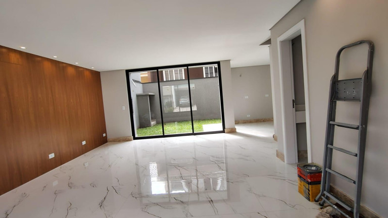 Imagem Casa com 4 Quartos à Venda, 150 m² em Cachoeira - Curitiba