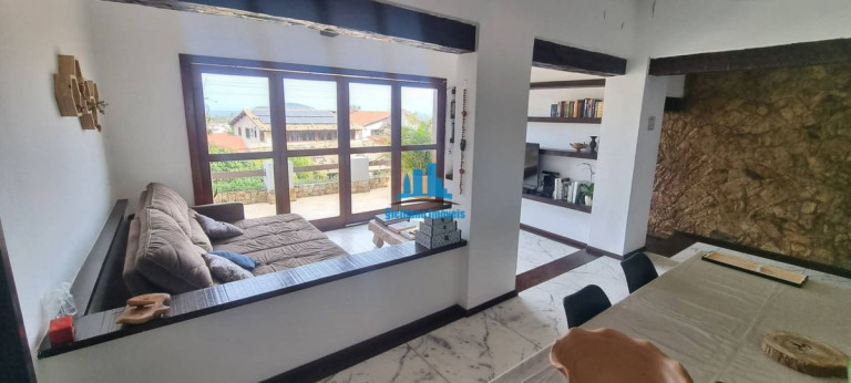 Imagem Casa com 4 Quartos à Venda, 850 m² em Piratininga - Niterói