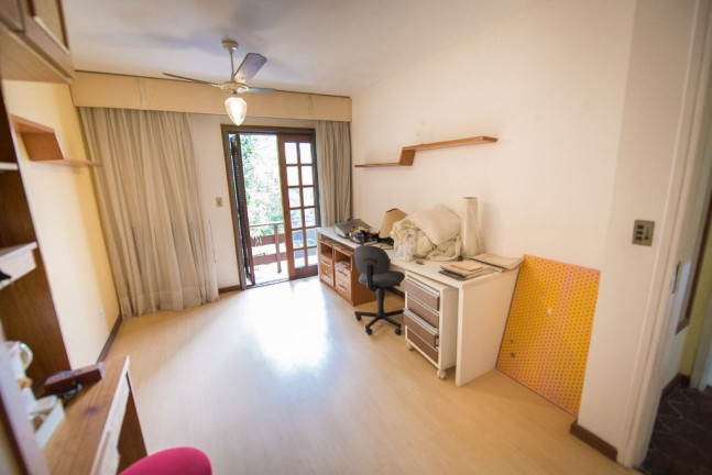 Imagem Casa com 4 Quartos à Venda, 272 m² em Rio Branco - Porto Alegre