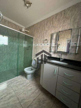 Imagem Casa com 7 Quartos à Venda ou Locação, 100 m² em Caiuca - Caruaru Imagem Casa com 7 Quartos à Venda ou Locação, 100 m² em Caiuca - Caruaru