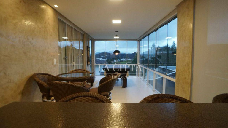 Imagem Casa com 3 Quartos à Venda, 376 m² em Ariribá - Balneário Camboriú