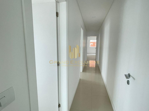 Imagem Apartamento com 4 Quartos à Venda, 140 m² em Pioneiros - Balneário Camboriú Imagem Apartamento com 4 Quartos à Venda, 140 m² em Pioneiros - Balneário Camboriú