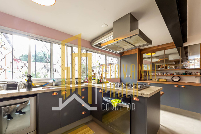 Imagem Casa com 3 Quartos à Venda ou Locação, 280 m² em Pinheiros - São Paulo Imagem Casa com 3 Quartos à Venda ou Locação, 280 m² em Pinheiros - São Paulo