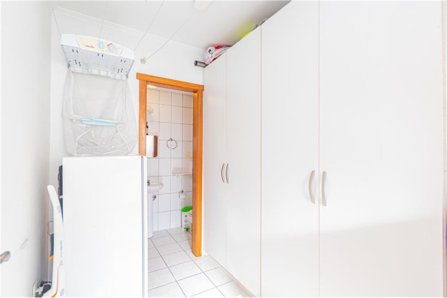 Imagem Imóvel com 3 Quartos à Venda, em Menino Deus - Porto Alegre Imagem Imóvel com 3 Quartos à Venda, em Menino Deus - Porto Alegre