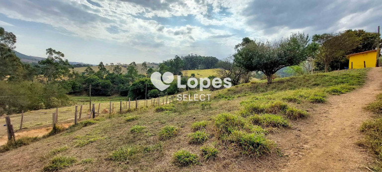 Imagem Imóvel com 1 Quarto à Venda, 46 m² em área Rural De Amparo - Amparo