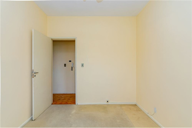 Imagem Imóvel com 3 Quartos à Venda,  em Rio Branco - Porto Alegre