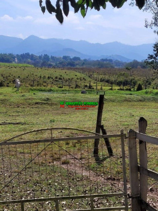 Imagem Chácara com 3 Quartos à Venda, 30.000 m² em Pinheirinho - Taubaté Imagem Chácara com 3 Quartos à Venda, 30.000 m² em Pinheirinho - Taubaté