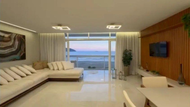 Apartamento com 3 Quartos à Venda, 147 m² em Gonzaga - Santos