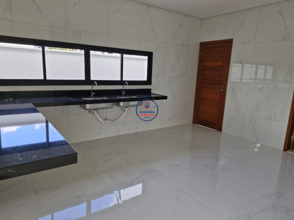 Imagem Casa com 3 Quartos para Alugar ou Temporada, 240 m² em Cajupiranga - Parnamirim Imagem Casa com 3 Quartos para Alugar ou Temporada, 240 m² em Cajupiranga - Parnamirim
