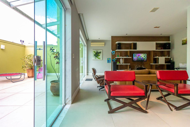 Imagem Casa com 7 Quartos à Venda, 595 m² em Humaitá Imagem Casa com 7 Quartos à Venda, 595 m² em Humaitá