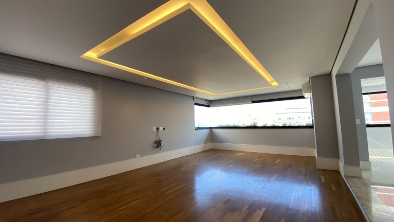 Imóvel com 4 Quartos à Venda, 422 m² em Boqueirão - Santos