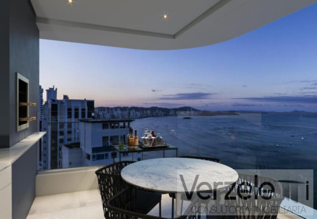 Imagem Imóvel com 4 Quartos à Venda, 194 m² em Centro - Balneário Camboriú Imagem Imóvel com 4 Quartos à Venda, 194 m² em Centro - Balneário Camboriú