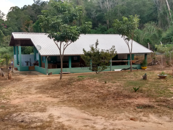 Imagem Imóvel com 3 Quartos à Venda, 8.000 m² em Catarina - Bofete Imagem Imóvel com 3 Quartos à Venda, 8.000 m² em Catarina - Bofete