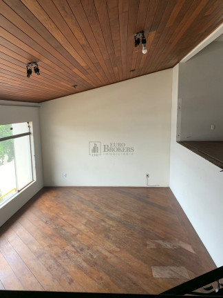 Imagem Casa com 3 Quartos à Venda, 250 m² em Centro - Itajaí Imagem Casa com 3 Quartos à Venda, 250 m² em Centro - Itajaí