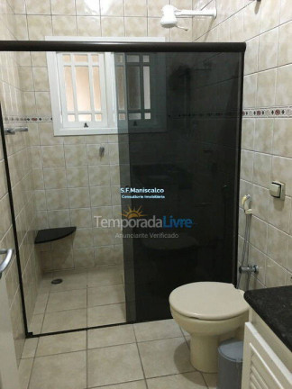 Imagem Casa com 4 Quartos para Temporada, em Praia Grande - Ubatuba Imagem Casa com 4 Quartos para Temporada, em Praia Grande - Ubatuba