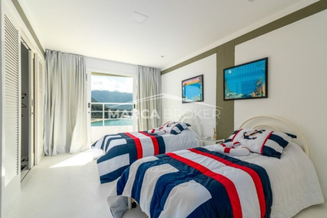 Imagem Sobrado com 4 Quartos à Venda, 313 m² em Praia Vermelha Do Sul - Ubatuba