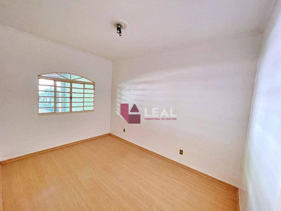 Imagem Casa com 3 Quartos à Venda, 223 m² em Nossa Senhora Do Pilar - Pouso Alegre