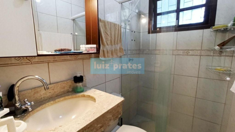 Imagem Casa com 2 Quartos à Venda, 130 m² em Cavalhada - Porto Alegre