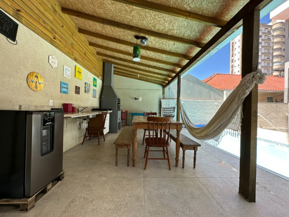 Imagem Casa com 3 Quartos à Venda, 310 m² em Jardim Atlântico - Florianópolis Imagem Casa com 3 Quartos à Venda, 310 m² em Jardim Atlântico - Florianópolis