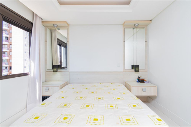 Imagem Apartamento com 3 Quartos à Venda, 78 m² em Passo Da Areia - Porto Alegre