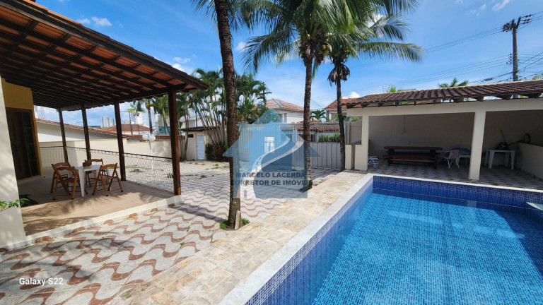 Imagem Casa com 4 Quartos à Venda, 328 m² em Dom Pedro I - Manaus Imagem Casa com 4 Quartos à Venda, 328 m² em Dom Pedro I - Manaus