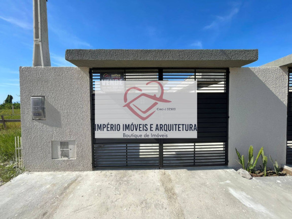 Casa com 3 Quartos à Venda,  em Caraguatatuba