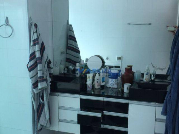 Imagem Casa com 3 Quartos à Venda, 425 m² em Vila Rosália - Guarulhos Imagem Casa com 3 Quartos à Venda, 425 m² em Vila Rosália - Guarulhos