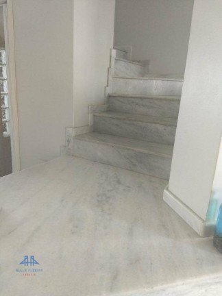 Imagem Casa com 3 Quartos à Venda, 250 m² em Carianos - Florianópolis