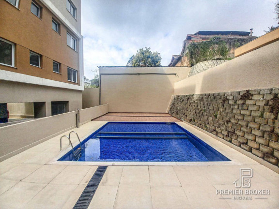 Apartamento com 2 Quartos à Venda, 56 m² em Várzea - Teresópolis