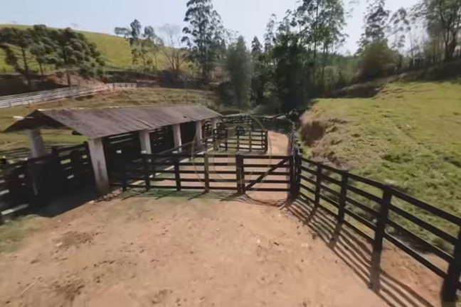 Imagem Chácara com 3 Quartos à Venda, 250 m² em Porto - Paraibuna Imagem Chácara com 3 Quartos à Venda, 250 m² em Porto - Paraibuna