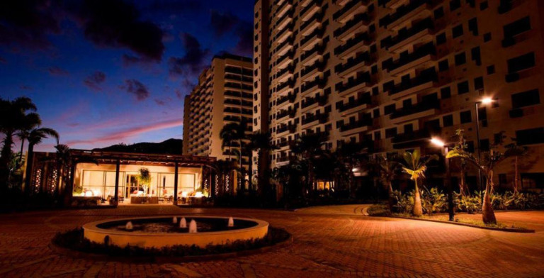 Imagem Apartamento com 3 Quartos à Venda, 102 m² em Jacarepagua - Rio De Janeiro