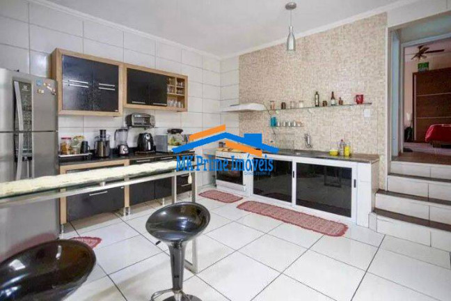 Imagem Sobrado com 4 Quartos à Venda, 320 m² em Bandeiras - Osasco